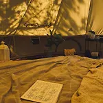 Tikavaelja Glamping 豪华帐篷 Kirikukula (Parnu)