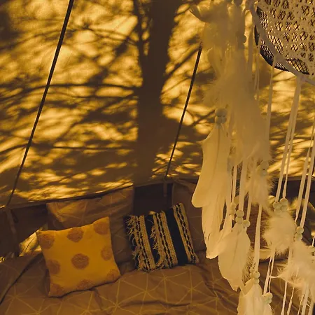 ラグジュアリーテント Tikavaelja Glamping Kirikukula (Parnu)