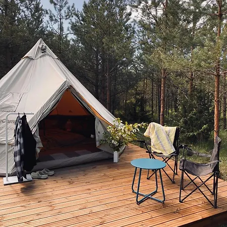 ラグジュアリーテント Tikavaelja Glamping