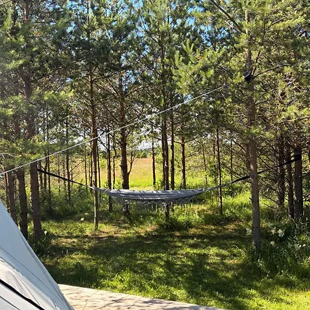 ラグジュアリーテント Tikavaelja Glamping *