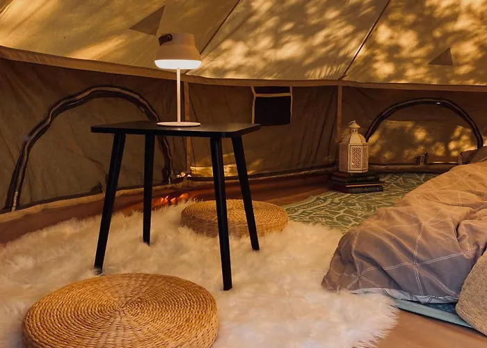Tikavaelja Glamping
